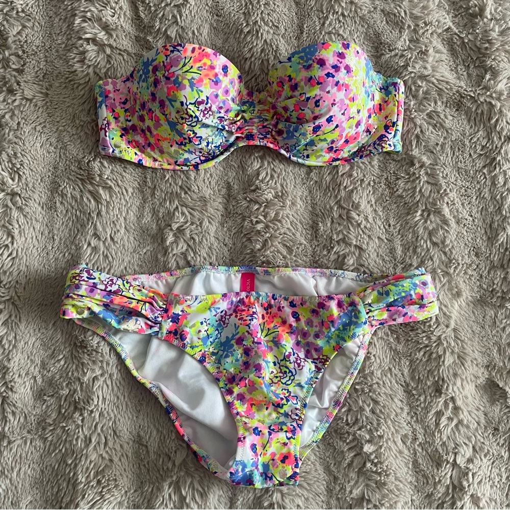 Victoria’s Secret Bikini Set